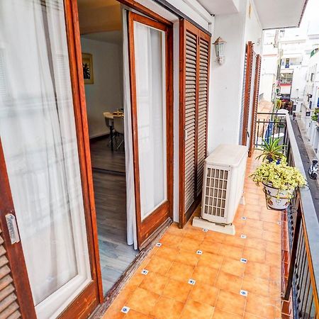 The Lilium Apartment By Hello Homes Sitges Eksteriør billede